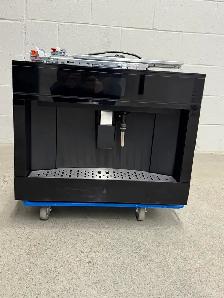 Neuve  Jenn Air  24' Machine à café espresso   JJB642HM