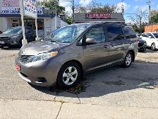 2013 Toyota Sienna LE FWD 3.5L V6 8 Seats One Owner No Accident