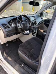 2014 Dodge Grand Caravan SXT - $3,800 - Photo 9