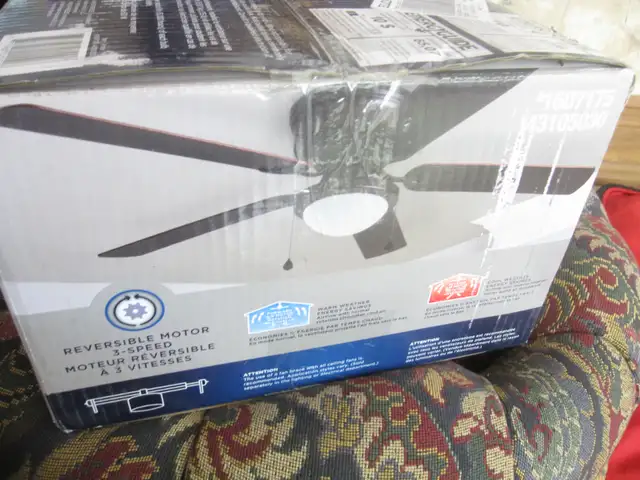 NEW HARBOUR BREEZE 52' ARMITAGE BRONZE CEILING FAN WITH LIGHT