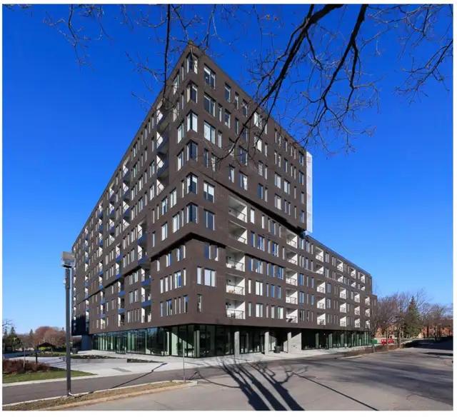 2 1/2 - 3 1/2 - 4 1/2  Immeuble de prestige Grande allée
