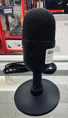 micro Razer seiren V3 mini