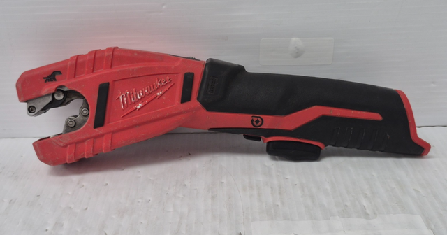 (N9741430) Milwaukee 2471-20 Copper Tubing Cutter