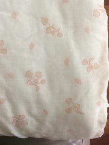 DOUILLETTE POUR LIT DOUBLE 6 PIEDS LARGE 7 PIEDS LONG: $20.00