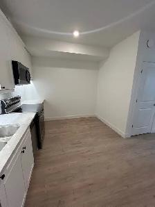 Modern 2 Bedroom Apartment - Newer Building   Parking Included - Photo 2