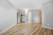 $1899 2-Bedroom Newly Renovated Suite - Photo 13