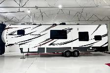 2016 Dutchmen Voltage Triton 3451 – 5th Wheel Toy Hauler. - Photo 6