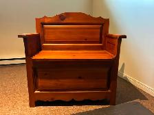 BEGGARS BENCH (BANC DE QUÊTEUX)