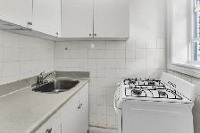 Bachelor apartment available in Little Italy - Photo 5