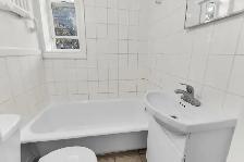 Bachelor apartment available in Little Italy - Photo 6