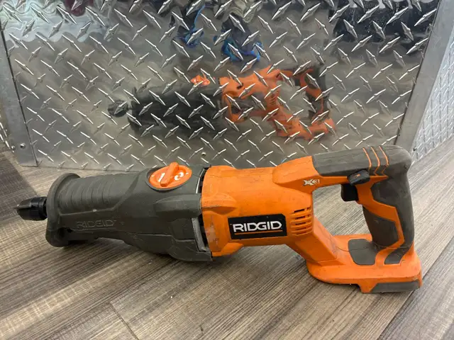 Ridgid R864 18V Sawzall