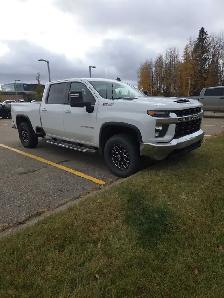 2022 chevrolet silverado 2500HD DURAMAX - Photo 3