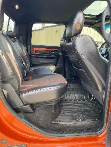 2017 DODGE RAM SPORT C/C 4X4 ' REAL HEAD TURNER' - Photo 9