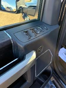 2022 Ford F-350 Lariat Super Crew Long Box Dually Diesel - Photo 9