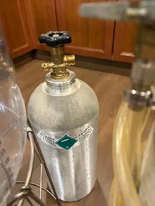 VEVOR Brewing System with Kegs and CO2 - Photo 8