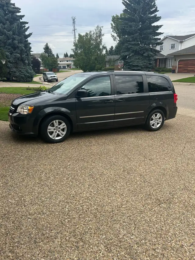 2012 Dodge Grand Caravan Crew