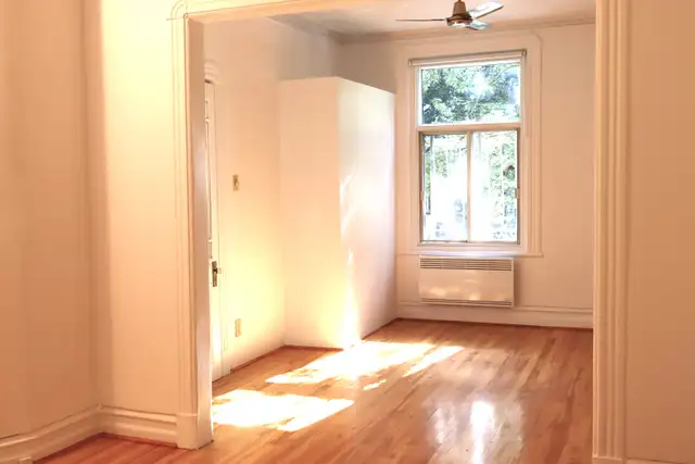 4 1/2 , plateau Mt-Royal, 1 425 $ libre maintenant,