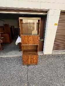 Free delivery used Vintage Mid-Century Modern Bar Cabinet - Photo 4