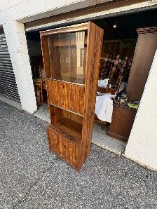 Free delivery used Vintage Mid-Century Modern Bar Cabinet - Photo 6