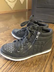Youth girl bootis Size 3