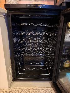 GE Wine Bar Fridge - Works Great! - Photo 3