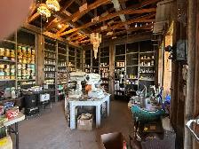 AUCTION - ANTIQUES & COLLECTABLES - SAT. OCT 31, 8 AM - Photo 2