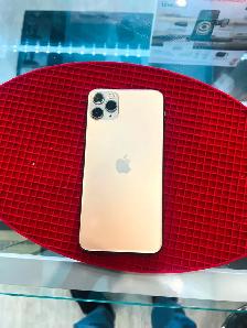 iPhone 11 Pro Max – 256GB (Certified Pre-Owned)