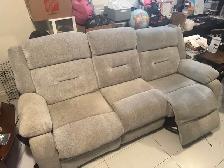 couch with electric recliner - Photo 3