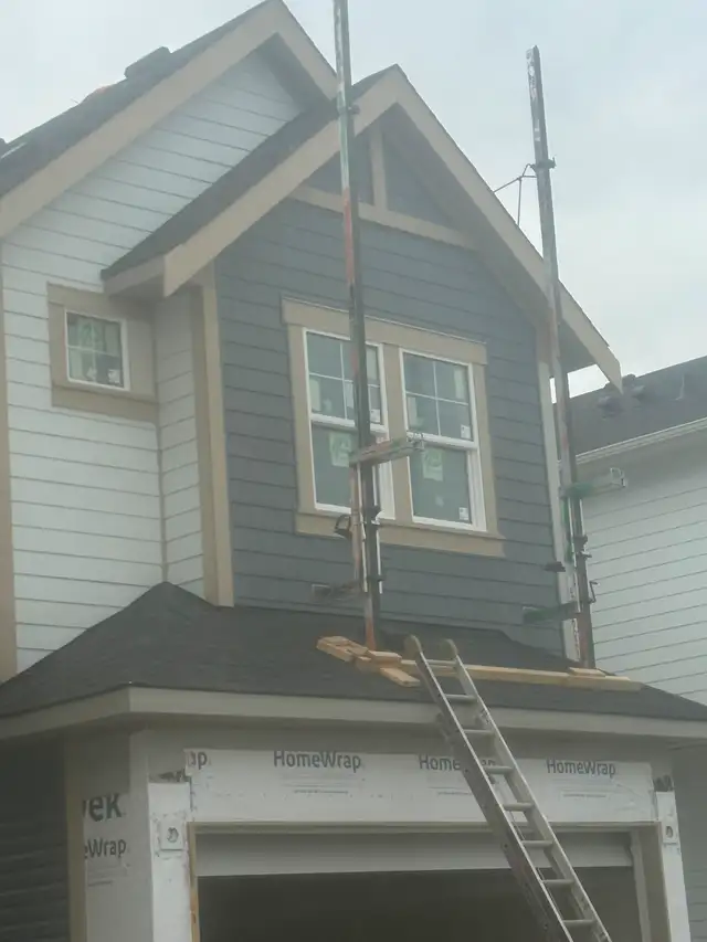 Experienced Siding Installer