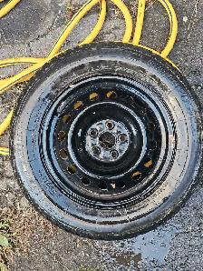 4 pneus d'hiver neuf 195/65 R15 sur roue - Photo 3