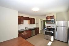 22-077 Bright, spacious flat in the West End - Photo 4