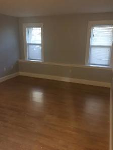 5677-83 Victoria Road - 5 Apartment for Rent - Photo 3