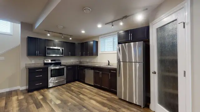#1221 - 2 Bedroom Lower Level in Westpointe $1400. Now!