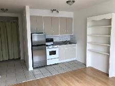 1 ½ libre DÉC. ou JANV. / POÊLE-FRIGO INCLUS / CHAUFFÉ-ÉCLAIRÉ - Photo 3