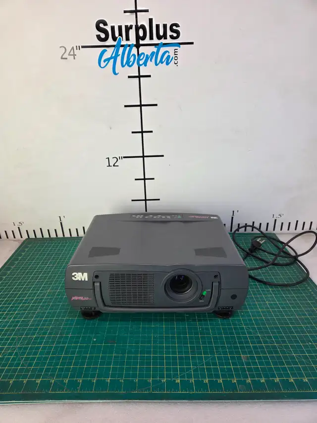 3M MP8630 Projector