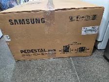 Samsung Laundry Pedestal WE702NZ