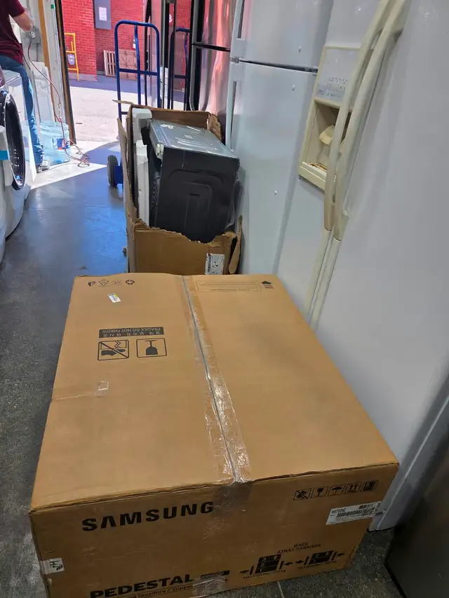 Samsung WE702NZ/US Laundry Pedestal