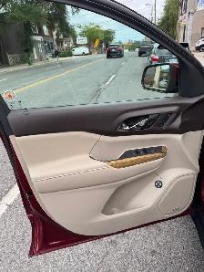 2018 GMC ACADIA ! DENALI ! ONE OWNER ! NO ACCIDENTS ! 4X4 ! - Photo 9