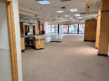 Prime 3,136 SF Retail Space for Lease - Gateway Mall - Photo 5