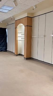 Prime 3,136 SF Retail Space for Lease - Gateway Mall - Photo 6