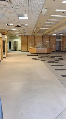 Prime 3,136 SF Retail Space for Lease - Gateway Mall - Photo 7