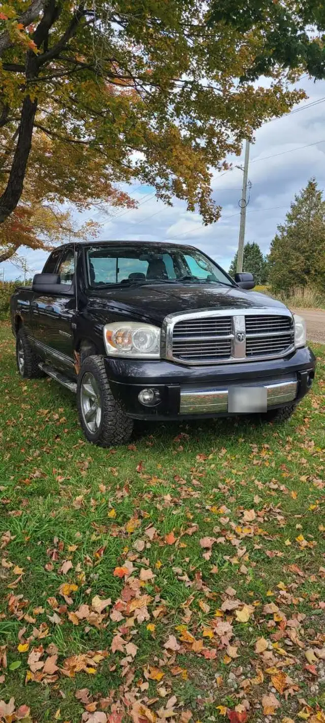 2007 Ram 1500 Laramie 5.7L Hemi – 279,341 km