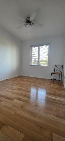 3 BED / SOUTH LETH. / MAIN FLOOR / RENOVATED / GARAGE YARD AVAIL - Photo 6