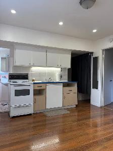 NDG, 2 1/2 $950 2058 Grand Boulevard, ground floor