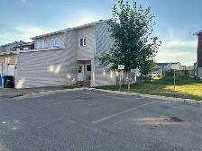 4 bed 1.5 bath to house in abasand
