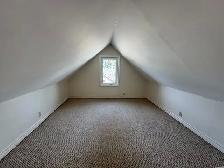 Cozy Loft-Style 1 Bed Apartment on Owen St. - Photo 16