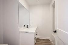 44 Hatter Ave, Welland - All Inclusive 2 Bed Lower Unit - Photo 15