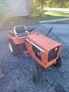 Allis Chalmers 710 Lawn Tractor