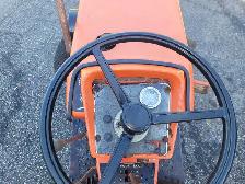 Allis Chalmers 710 Lawn Tractor - Photo 5