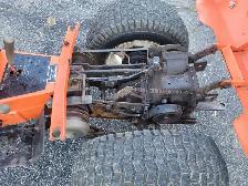 Allis Chalmers 710 Lawn Tractor - Photo 9